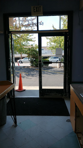 Dry Cleaner «Walnut Park Cleaners», reviews and photos, 5420 NE 6th Ave, Portland, OR 97211, USA