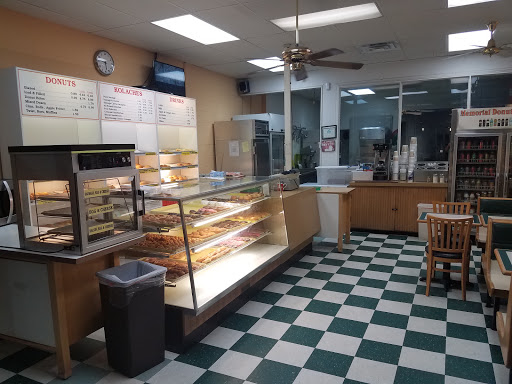 Donut Shop «Memorial Donuts», reviews and photos, 14039 Memorial Dr, Houston, TX 77079, USA