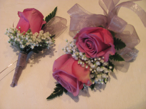 Florist «Ron & Alicia Robinson Florist», reviews and photos, 1610 S Grand Ave, Glendora, CA 91740, USA