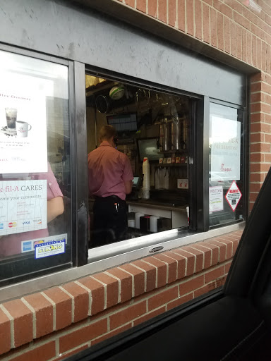 Fast Food Restaurant «Chick-fil-A», reviews and photos, 3700 S Glenstone Ave, Springfield, MO 65804, USA