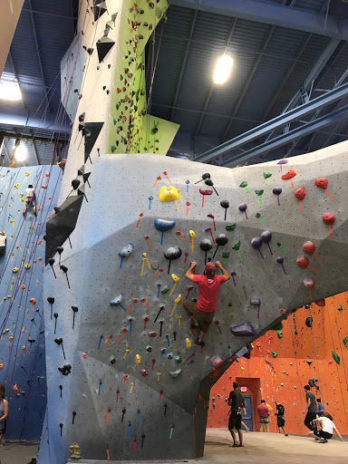 Rock Climbing «Planet Rock Climbing Gym», reviews and photos, 1103 W 13 Mile Rd, Madison Heights, MI 48071, USA
