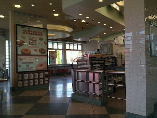 Bakery «Krispy Kreme Doughnuts», reviews and photos, 16415 NW Cornell Rd, Beaverton, OR 97006, USA