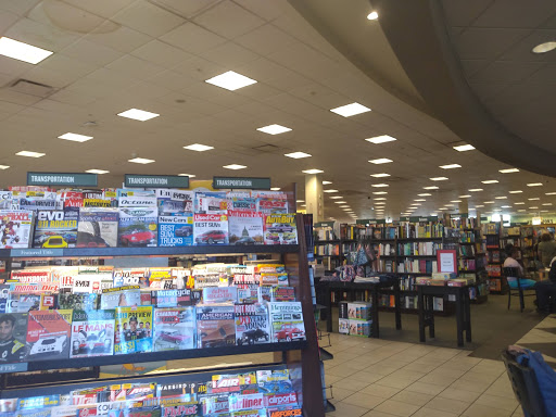 Book Store «Barnes & Noble», reviews and photos, 2000 E Rio Salado Pkwy #1032, Tempe, AZ 85281, USA