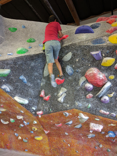Rock Climbing Gym «Hangar 18 Indoor Climbing Gym - Mission Viejo», reviews and photos, 23812 Vía Fabricante A4, Mission Viejo, CA 92691, USA