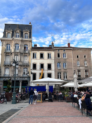 Place des Vosges à Épinal