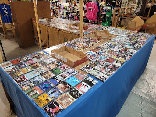 Flea Market «Southern Kentucky Flea Market», reviews and photos, 52 Cypress Rd, Guthrie, KY 42234, USA