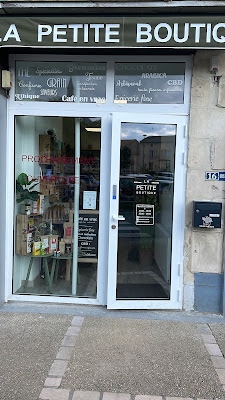 La petite boutique à Neuville-de-Poitou