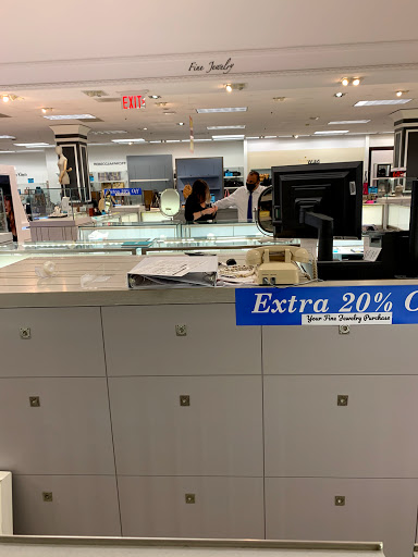 Department Store «Lord & Taylor», reviews and photos, 760 Boylston St, Boston, MA 02199, USA