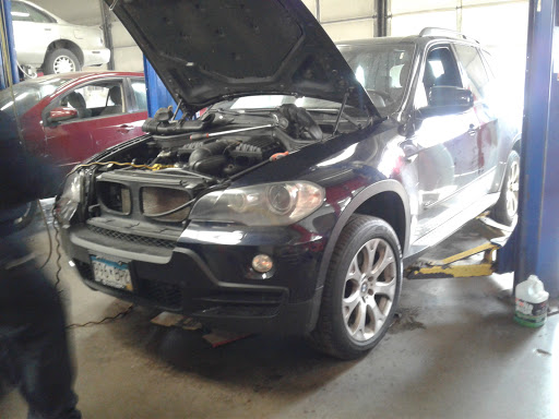 Auto Body Shop «Intermaco Auto Services», reviews and photos, 2601 Central Ave NE, Minneapolis, MN 55418, USA