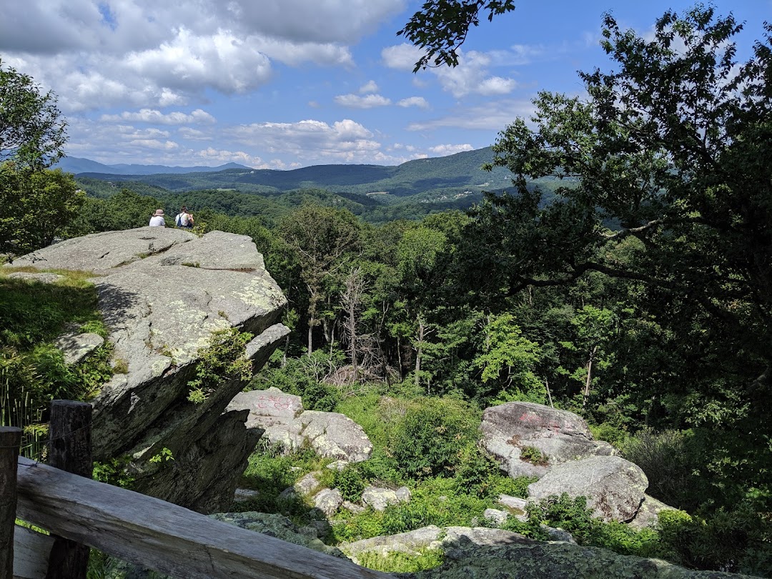 Raven Rocks Overlook