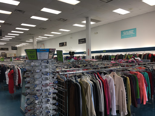 Thrift Store «Goodwill Retail Store of Manchester», reviews and photos, 14373 Manchester Rd, Ballwin, MO 63011, USA