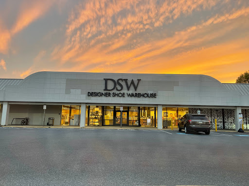 DSW Designer Shoe Warehouse, 940 Plaza Blvd, Lancaster, PA 17601, USA, 