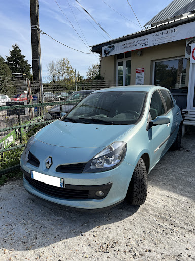 Photo 1 - Casse Automobile : Démolition Expert