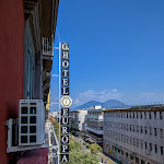 Photo n°2 de l'avis de Katherine. fait le 23/06/2022 à 12:12 sur le  Grand Hotel Europa à Naples