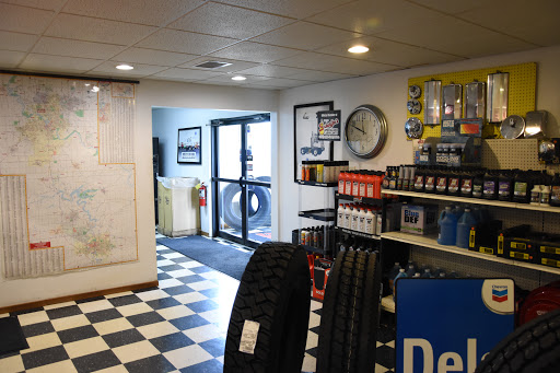 Auto Parts Store «ATC Auto Truck Center Inc», reviews and photos, 941 66th Ave SW, Cedar Rapids, IA 52404, USA