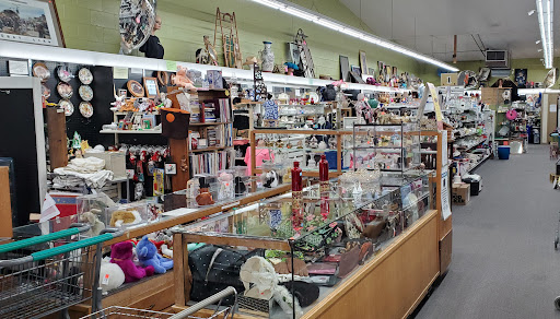 Thrift Store «Auburn Valley Humane Society Thrift Store», reviews and photos, 1123 E Main St, Auburn, WA 98002, USA