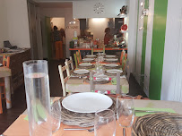 Atmosphère du Restaurant végétarien Carottes et Gingembre à Saint-Jean-d'Angély - n°3
