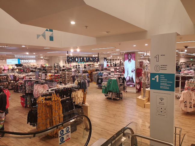 Reviews of Primark in Aberdeen - Clothing store