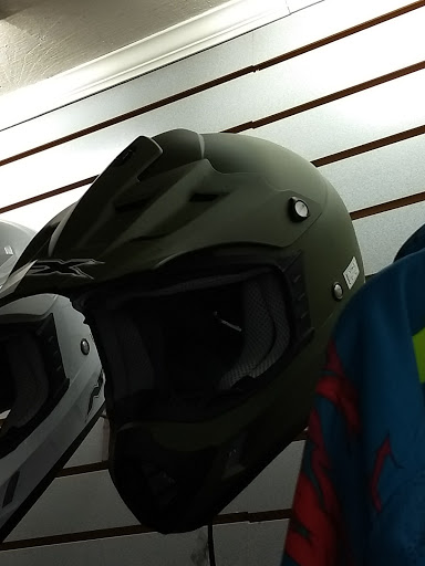 Motorcycle Dealer «Lansford Kawasaki Suzuki Yamaha», reviews and photos, 2876 N Main St, Crossville, TN 38555, USA