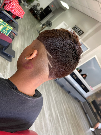 Barber Shop «Superior Touch Barber, Beauty & Nail Shop», reviews and photos, 1147 W Columbia Ave, Kissimmee, FL 34741, USA