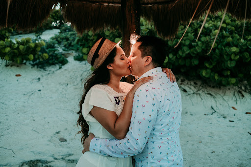 Blaine Alan Photography | Cancun Wedding Photographer