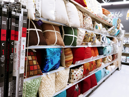 Discount Store «Big Lots», reviews and photos, 204 S Randall Rd, Elgin, IL 60123, USA