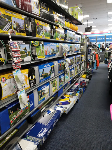 Sporting Goods Store «Big 5 Sporting Goods - Olympia», reviews and photos, 909 Cooper Point Rd SW, Olympia, WA 98502, USA