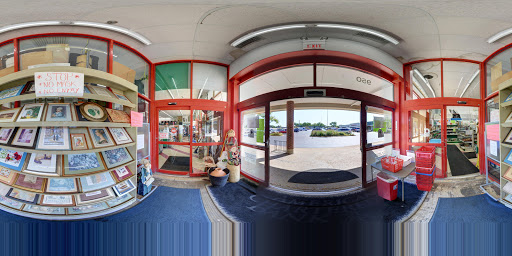 Thrift Store «Thrift & Dollar Inc», reviews and photos, 950 N Lake St, Aurora, IL 60506, USA