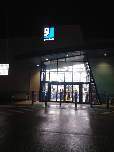 Thrift Store «Goodwill Central St. Petersburg Store», reviews and photos