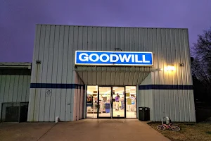 Goodwill Industries of Kansas & shopgoodwill.com pick-up image