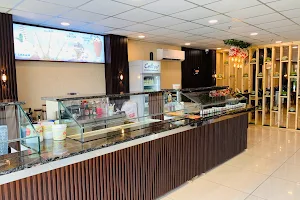 Izafa Cafe And Restaurant image