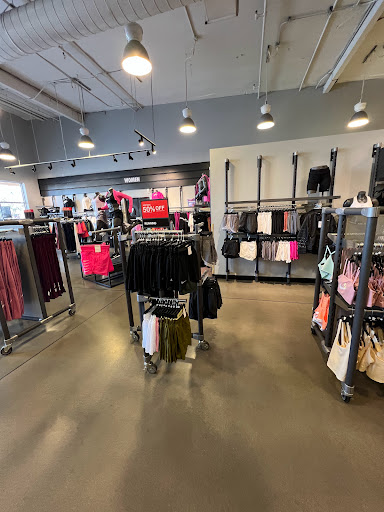 Clothing Store «Nike Factory Store», reviews and photos, 1553 Retherford St c080, Tulare, CA 93274, USA