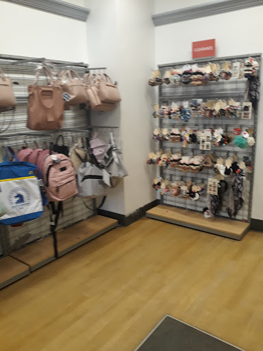 Department Store «Marshalls», reviews and photos, 849 Pelham Pkwy, Pelham, NY 10803, USA