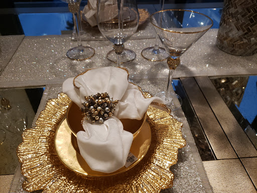 Furniture Store «Z Gallerie - Highland Village», reviews and photos, 3920 Westheimer Rd, Houston, TX 77027, USA