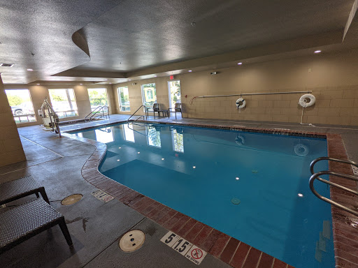 Holiday Inn Express & Suites Red Bluff-South Redding Area, an IHG Hotel image