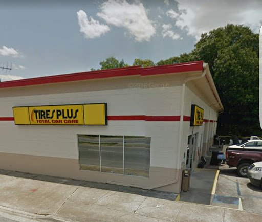 Tire Shop «Tires Plus», reviews and photos, 2000 S Bay St, Eustis, FL 32726, USA