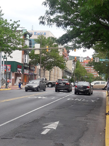 Grocery Store «Bravo Supermarkets», reviews and photos, 228 Penn St, Reading, PA 19602, USA