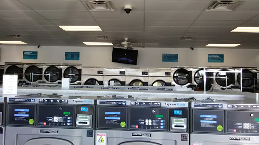 Laundry Service «Waters Express Laundry Center», reviews and photos, 4333 W Waters Ave, Tampa, FL 33614, USA