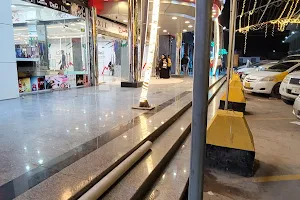 Red sea Mall image