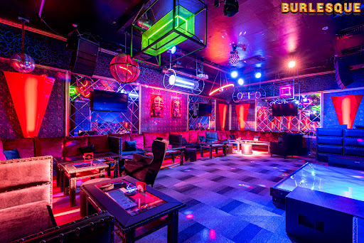 Стриптиз-клуб Burlesque на Полежаевской | бар, караоке