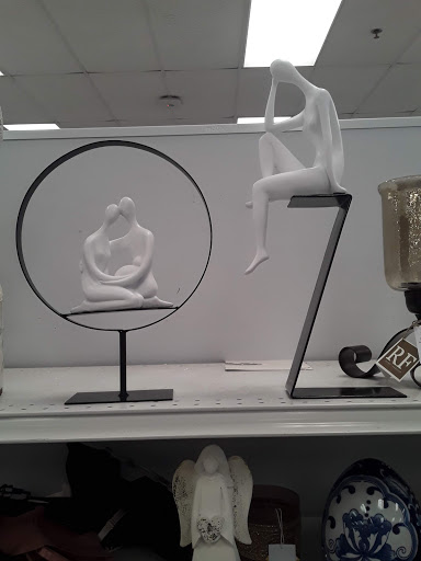 Clothing Store «Ross Dress for Less», reviews and photos, 550 John Ross Pkwy, Rock Hill, SC 29730, USA