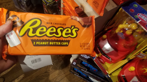 American Restaurant «Cracker Barrel Old Country Store», reviews and photos, 200 Cracker Barrel Dr, Clarksville, TN 37040, USA
