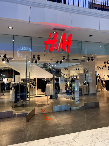 Clothing Store «H&M», reviews and photos, 140 Easton Station, Columbus, OH 43219, USA