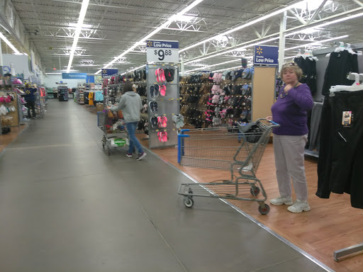 Department Store «Walmart Supercenter», reviews and photos, 500 Gallery Blvd, Scarborough, ME 04074, USA