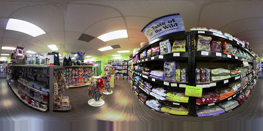 Pet Supply Store «Our Pet World», reviews and photos, 380 Semoran Commerce Pl, Apopka, FL 32703, USA