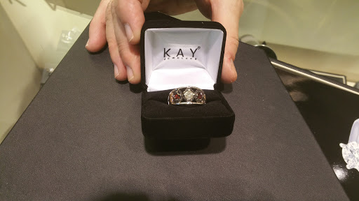 Jewelry Store «Kay Jewelers», reviews and photos, 11200 Lakeline Mall Dr #7, Cedar Park, TX 78613, USA