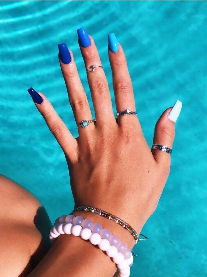 Amber T. Nails 91356