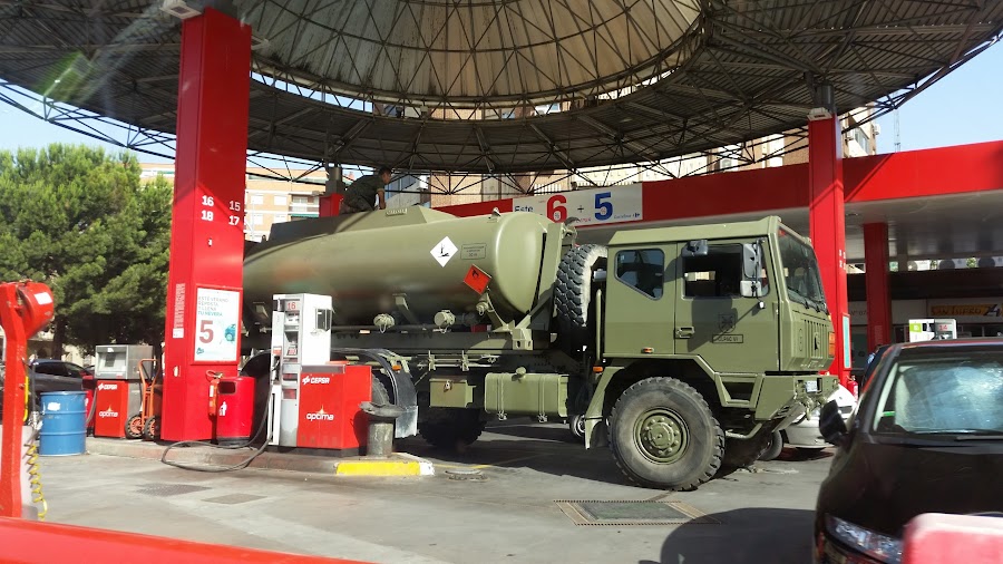 Estación de servicio San Isidro S. L.