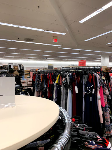Department Store «Nordstrom Rack Woodfield», reviews and photos, 1520 E Golf Rd, Schaumburg, IL 60173, USA