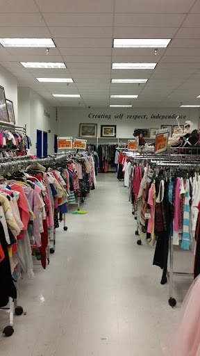 Thrift Store «Goodwill», reviews and photos, 1600 Valley W Dr, West Des Moines, IA 50265, USA